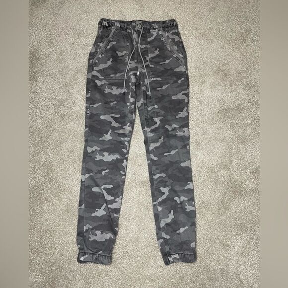 America Eagle Next Level Stretch Camo Jeans - Picture 2 of 7